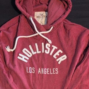 Hollister Men's Burgundy Hoodie Sweater